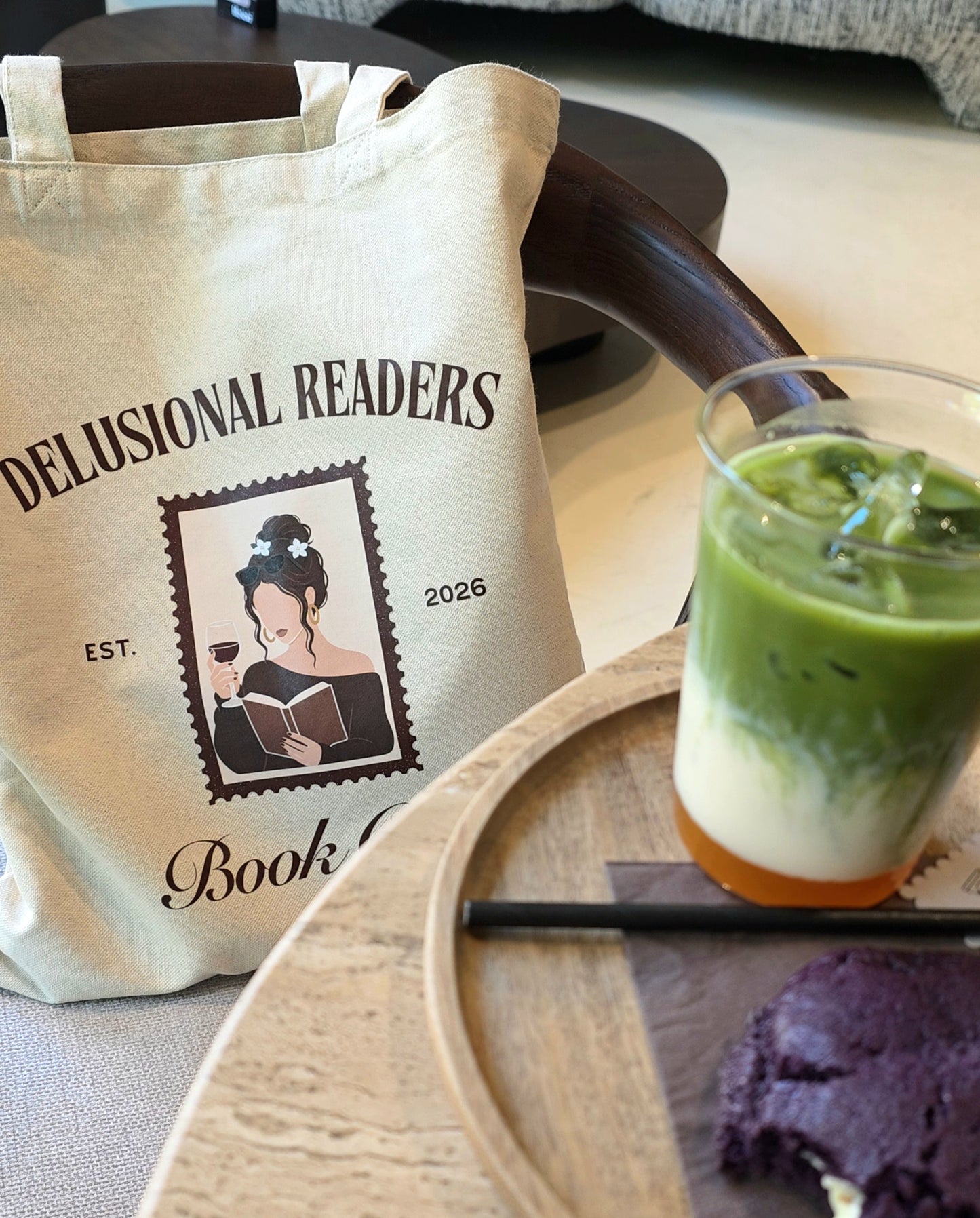Tote bag delusional readers